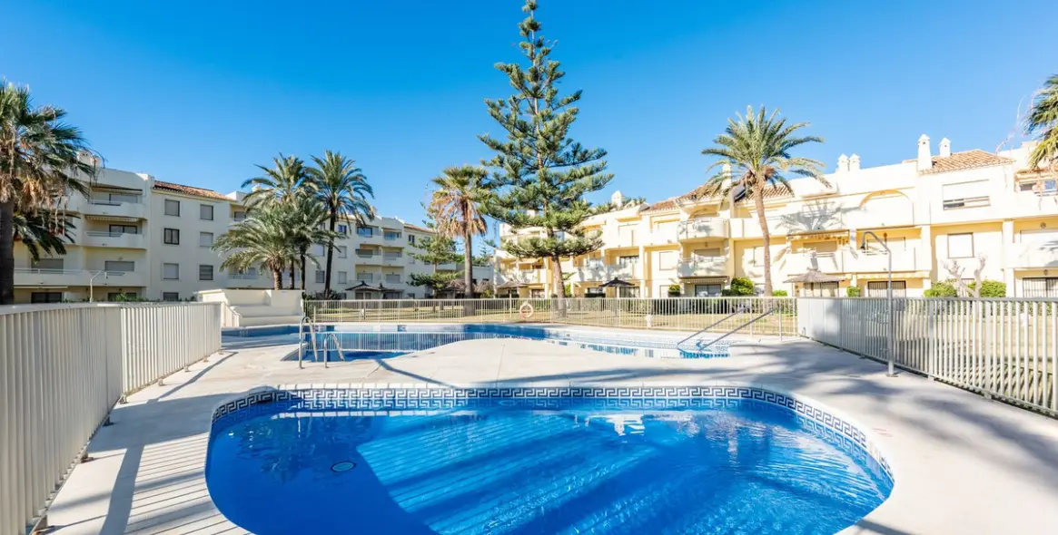 Sale of penthouse in La Cala de Mijas 1