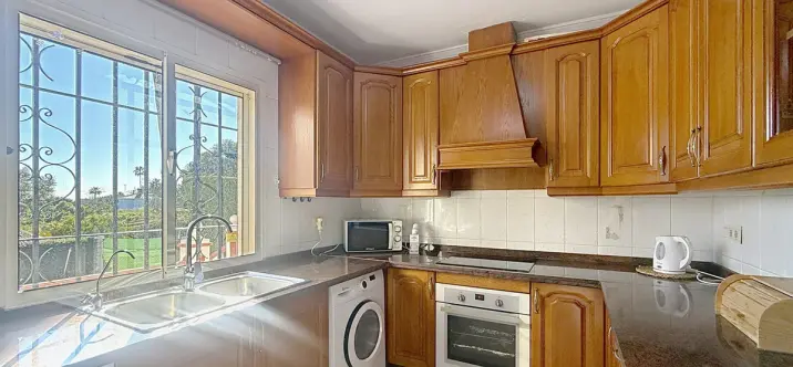 Продажа фермы в Estepona 4