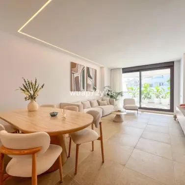 Продажа апартаментов на первом этаже в Estepona