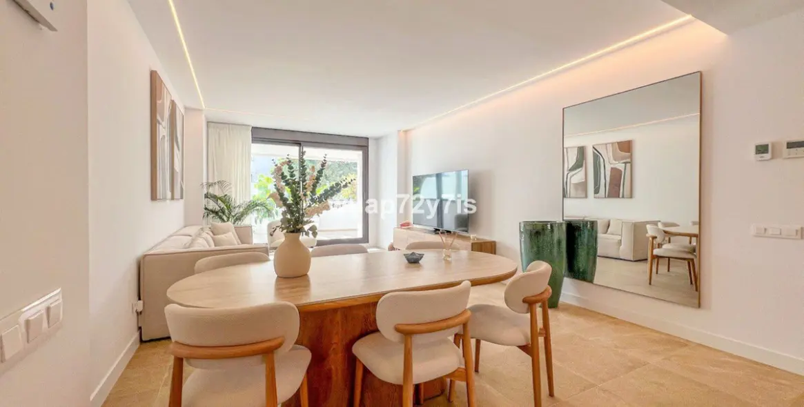 Продажа апартаментов на первом этаже в Estepona 6