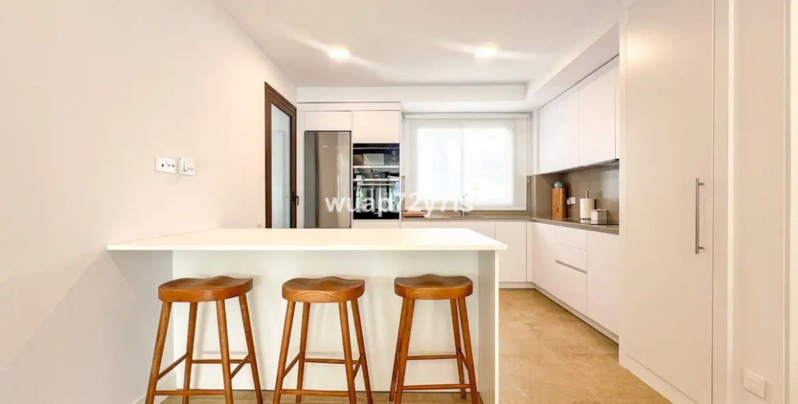 Продажа апартаментов на первом этаже в Estepona 8