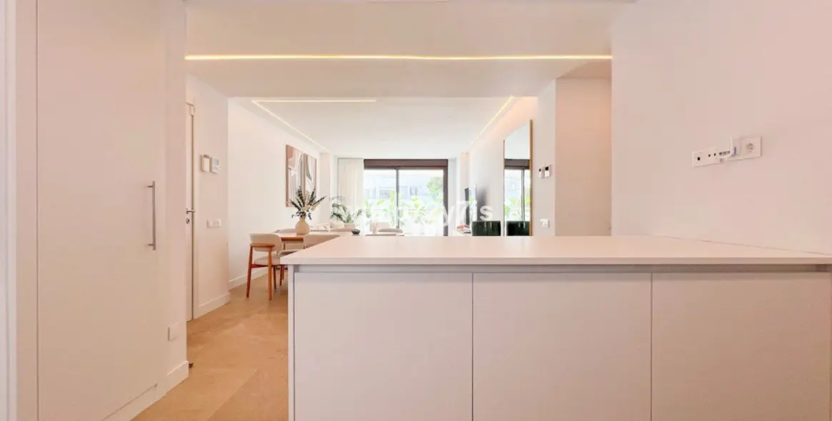 Продажа апартаментов на первом этаже в Estepona 12