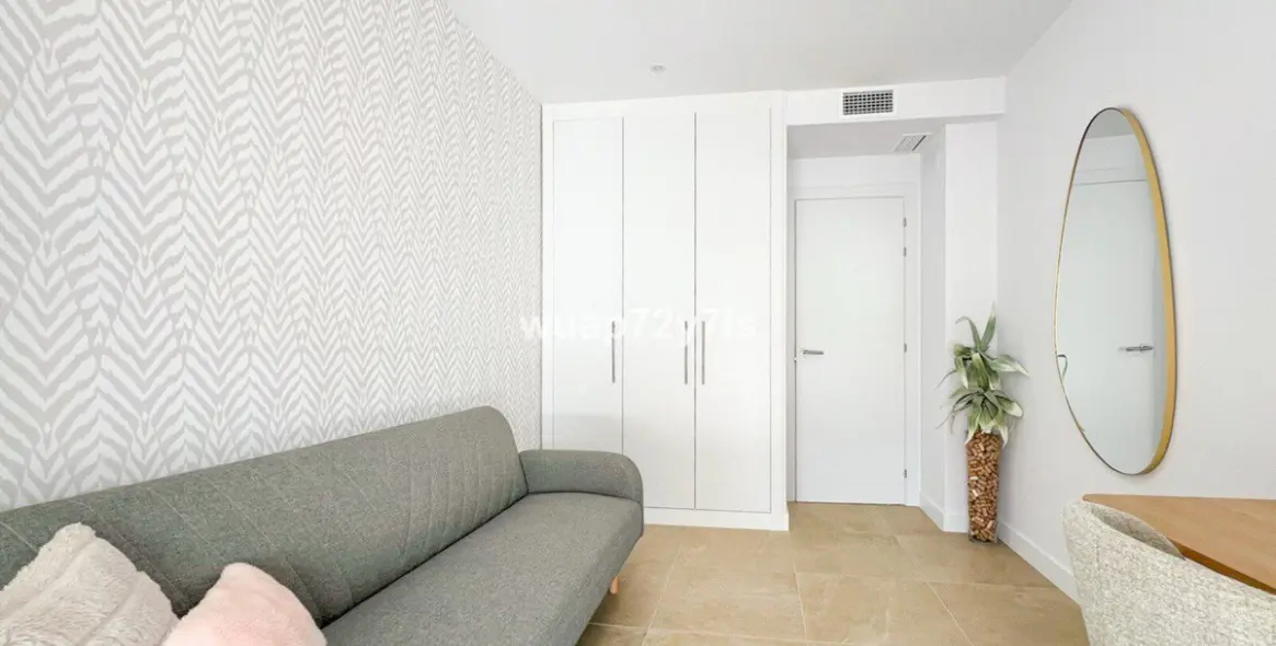 Продажа апартаментов на первом этаже в Estepona 15