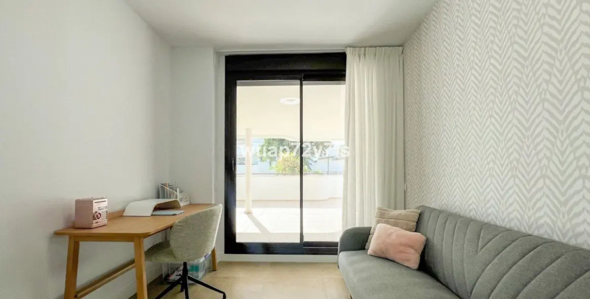 Продажа апартаментов на первом этаже в Estepona 16