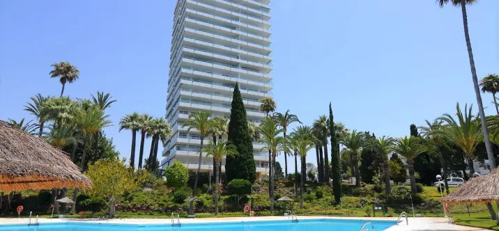 Продажа апартаментов на среднем этаже в Marbella 0