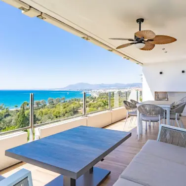 Продажа апартаментов на среднем этаже в Marbella