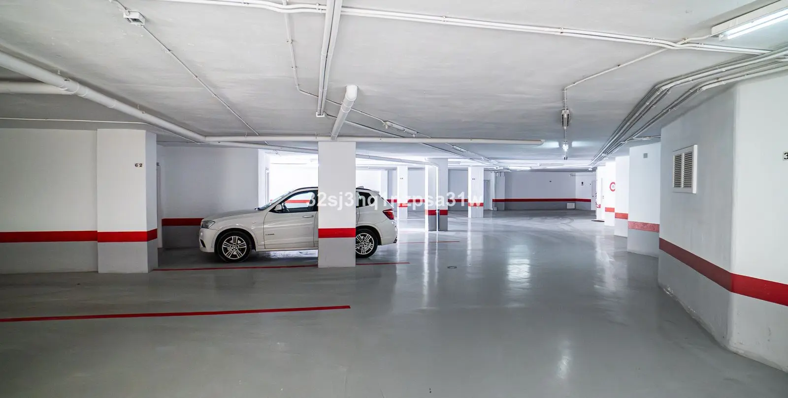Sale of middle floor apartment in Guadalmina Baja 21