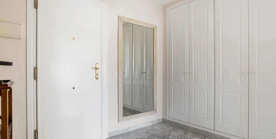 Краткосрочная аренда апартаментов на среднем этаже в Nueva Andalucía 24