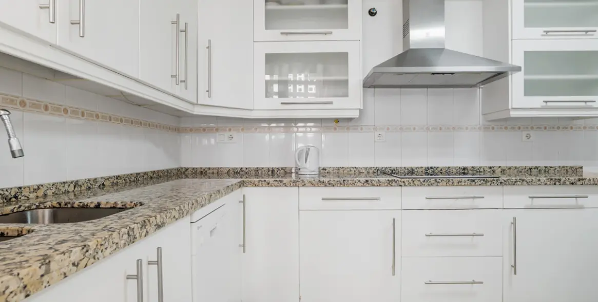 Краткосрочная аренда апартаментов на среднем этаже в Nueva Andalucía 30