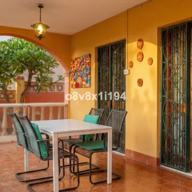 Продажа  отдельно стоящей виллы в Cotomar