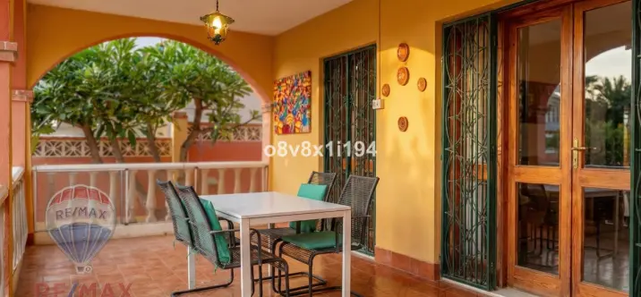 Продажа  отдельно стоящей виллы в Cotomar 0