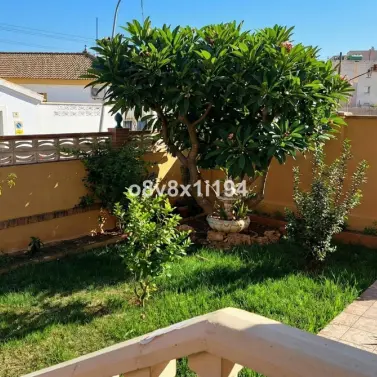 Продажа  отдельно стоящей виллы в Cotomar