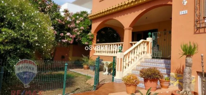 Продажа  отдельно стоящей виллы в Cotomar 4