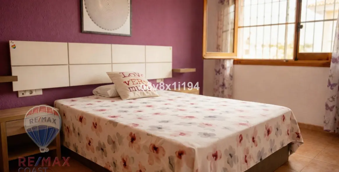 Продажа  отдельно стоящей виллы в Cotomar 9