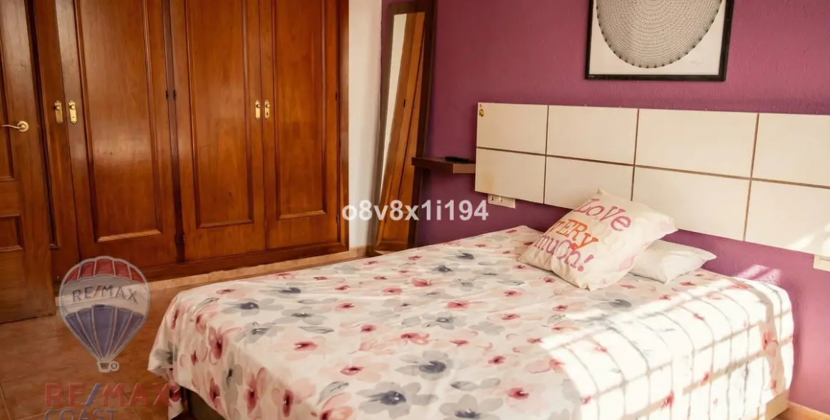 Продажа  отдельно стоящей виллы в Cotomar 10