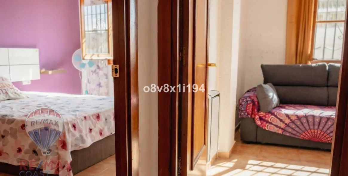 Продажа  отдельно стоящей виллы в Cotomar 16