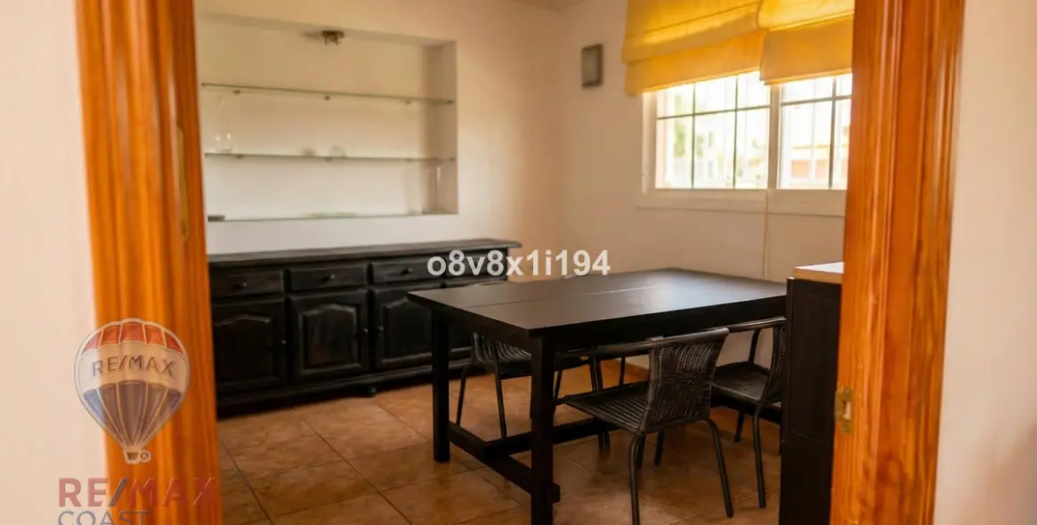 Продажа  отдельно стоящей виллы в Cotomar 20