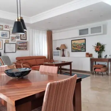 Продажа дома на две семьи в Estepona