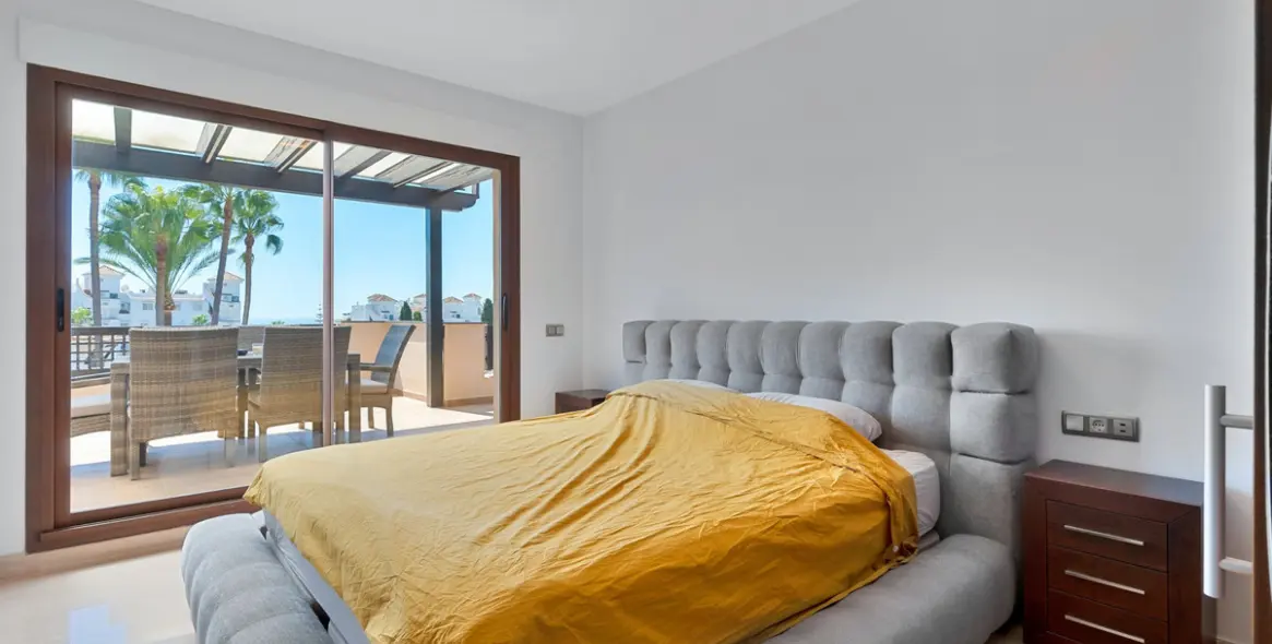 Продажа пентхауса в Nueva Andalucía 2