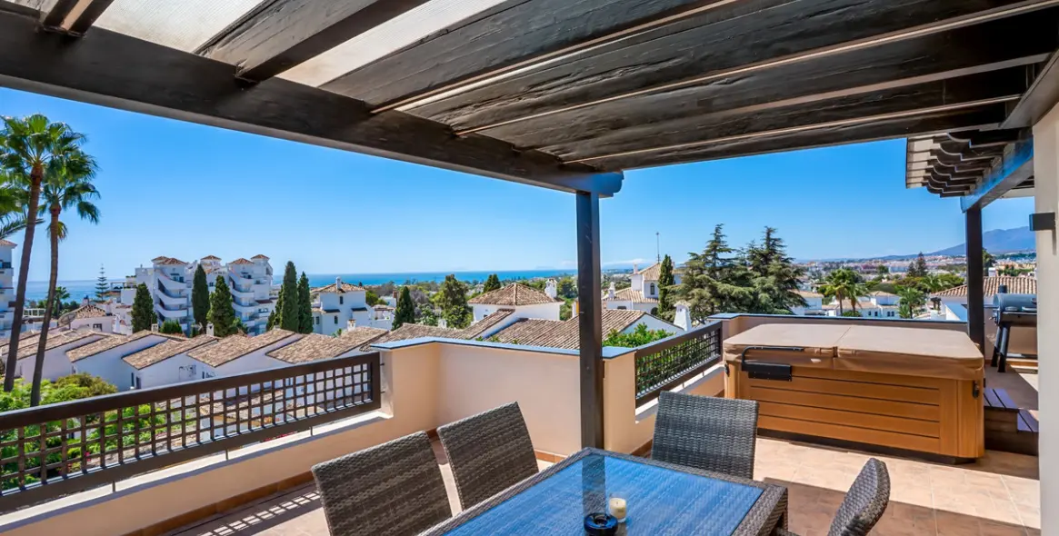 Продажа пентхауса в Nueva Andalucía 5