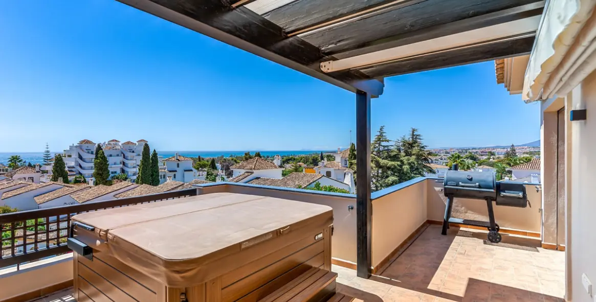 Продажа пентхауса в Nueva Andalucía 15