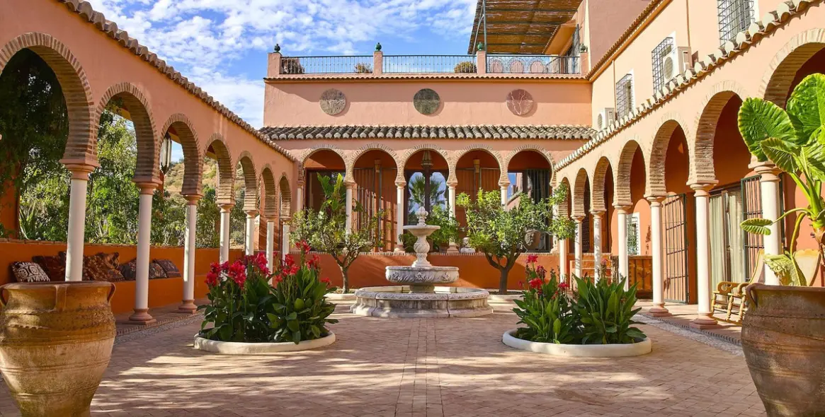 Продажа финки в Comares 2