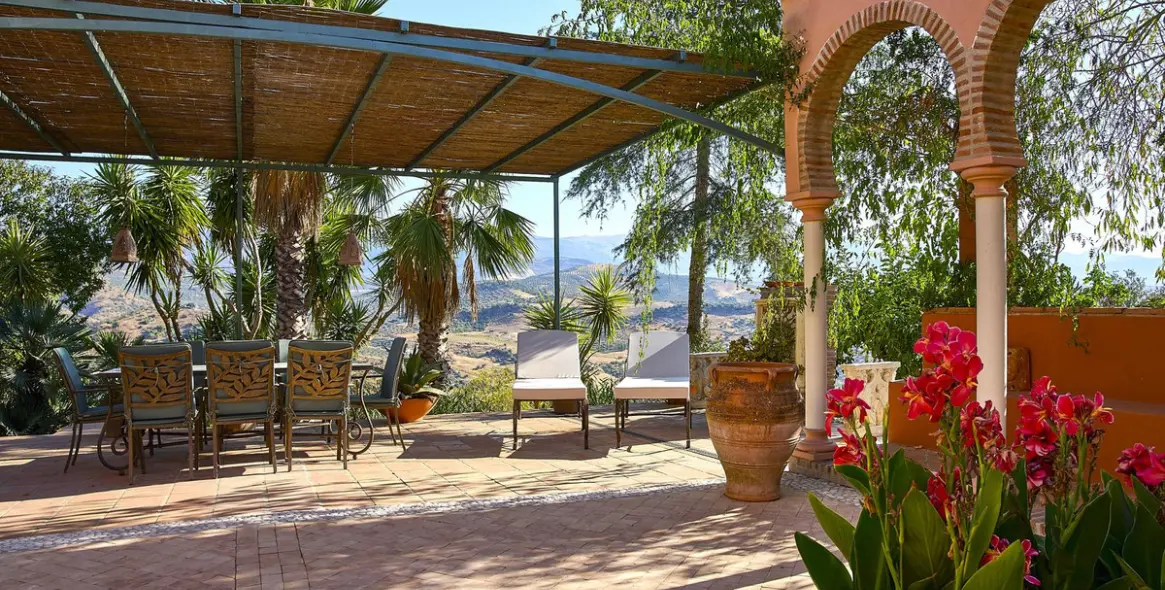 Продажа финки в Comares 12