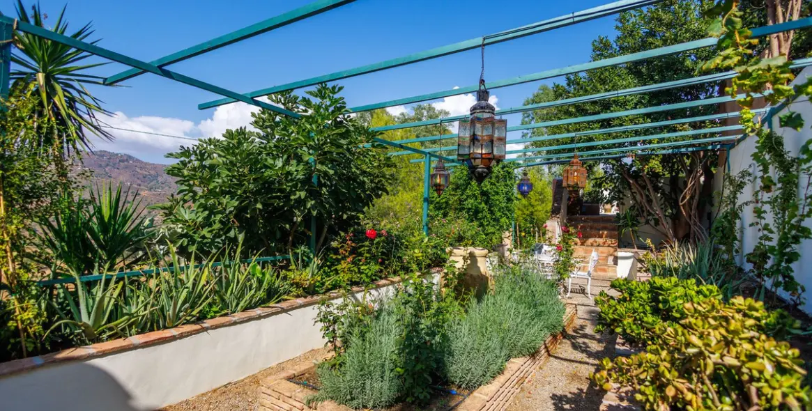 Продажа финки в Comares 81