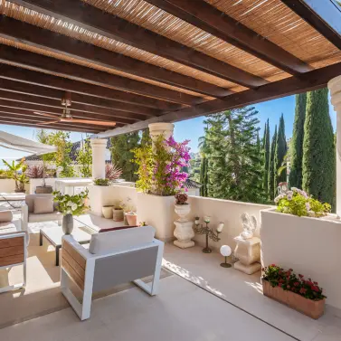 Продажа двухуровневого пентхауса в Nueva Andalucía