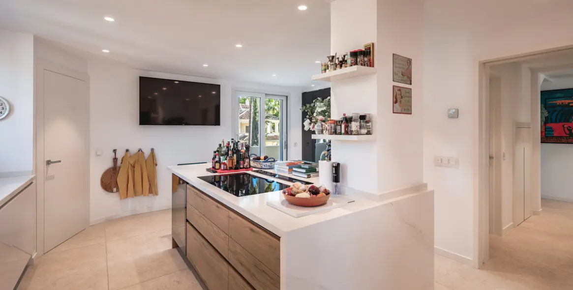 Продажа двухуровневого пентхауса в Nueva Andalucía 8