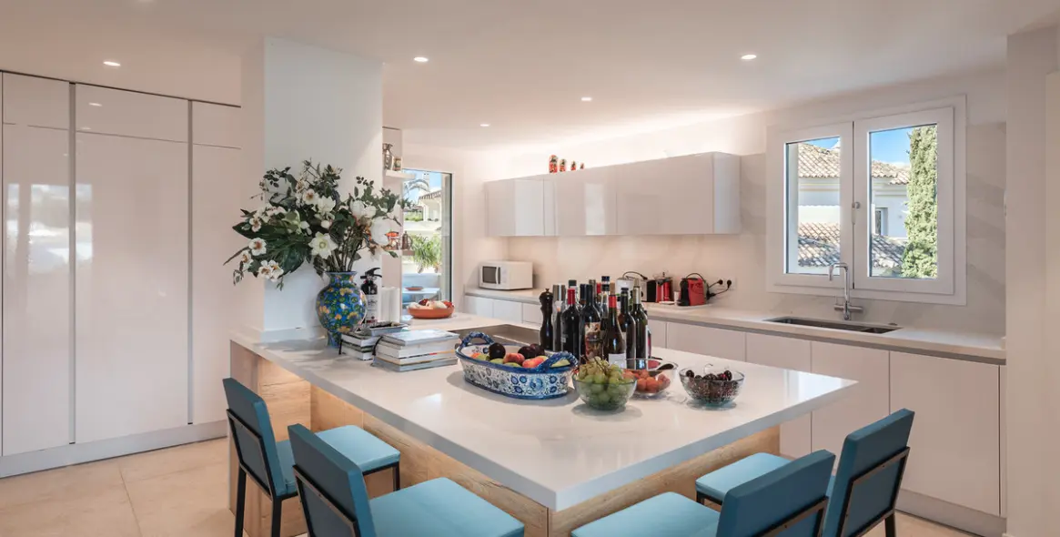 Продажа двухуровневого пентхауса в Nueva Andalucía 10