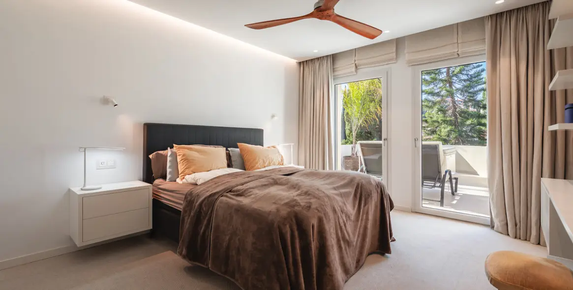 Продажа двухуровневого пентхауса в Nueva Andalucía 11