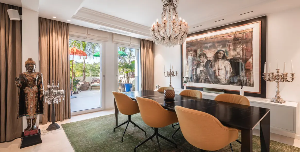 Sale of penthouse duplex in Nueva Andalucía 25