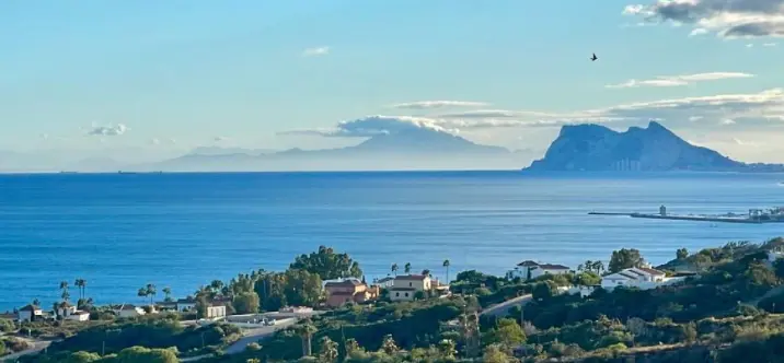 Sale of ground floor apartment in Manilva 1