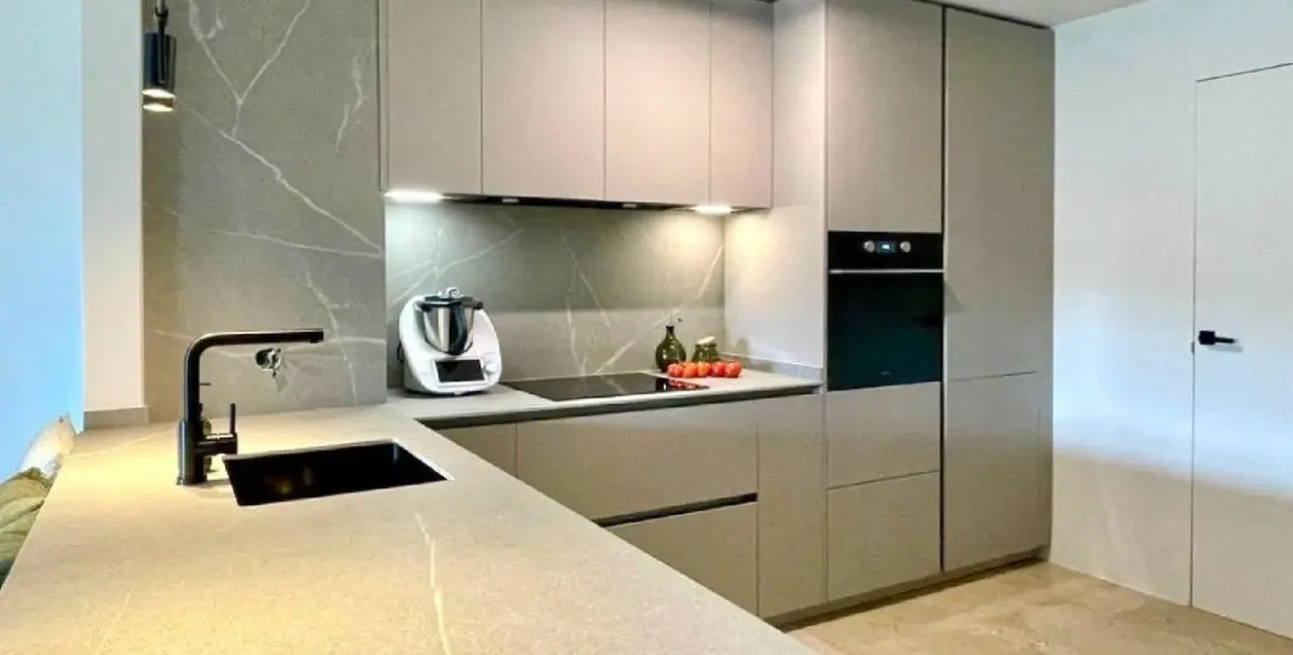 Sale of ground floor apartment in Manilva 11