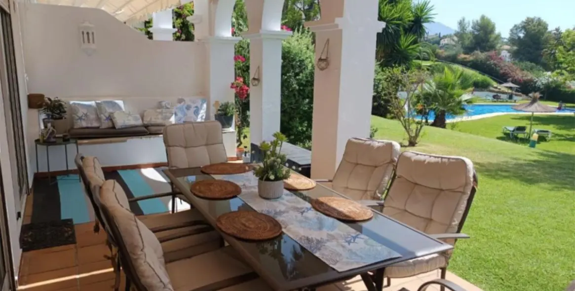 Sale of ground floor apartment in La Quinta 5