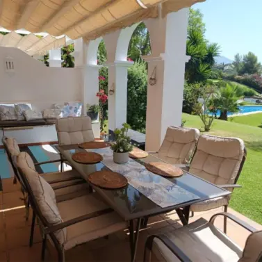 Sale of ground floor apartment in La Quinta