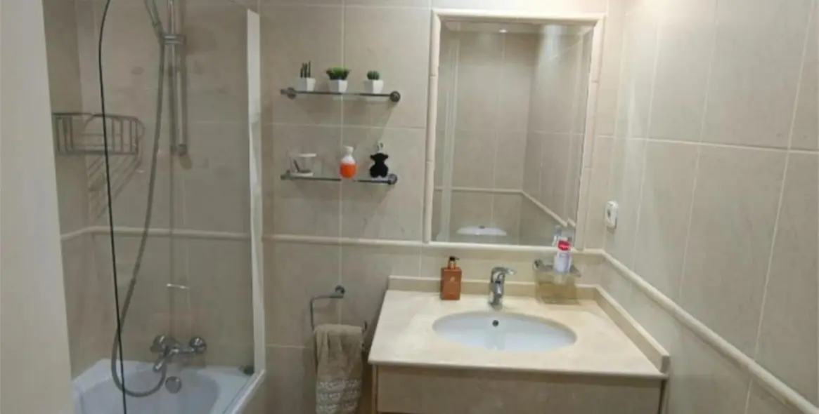 Sale of ground floor apartment in La Quinta 11