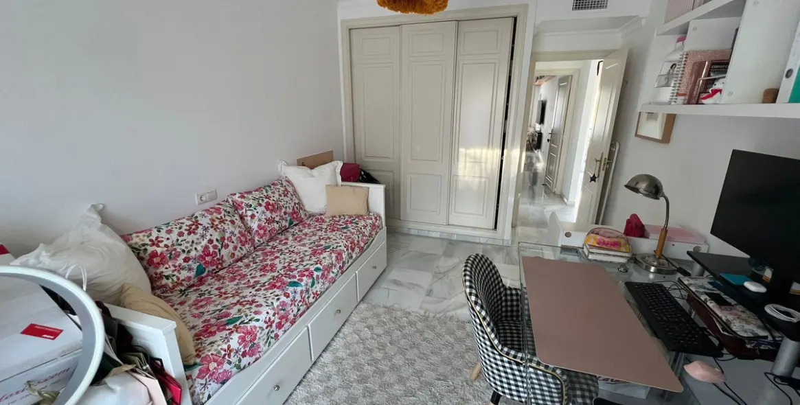 Продажа пентхауса в Nueva Andalucía 16