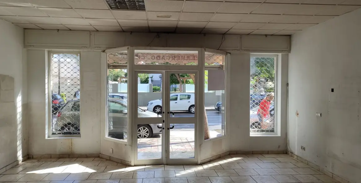 Sale of commercial premises in Fuengirola 4