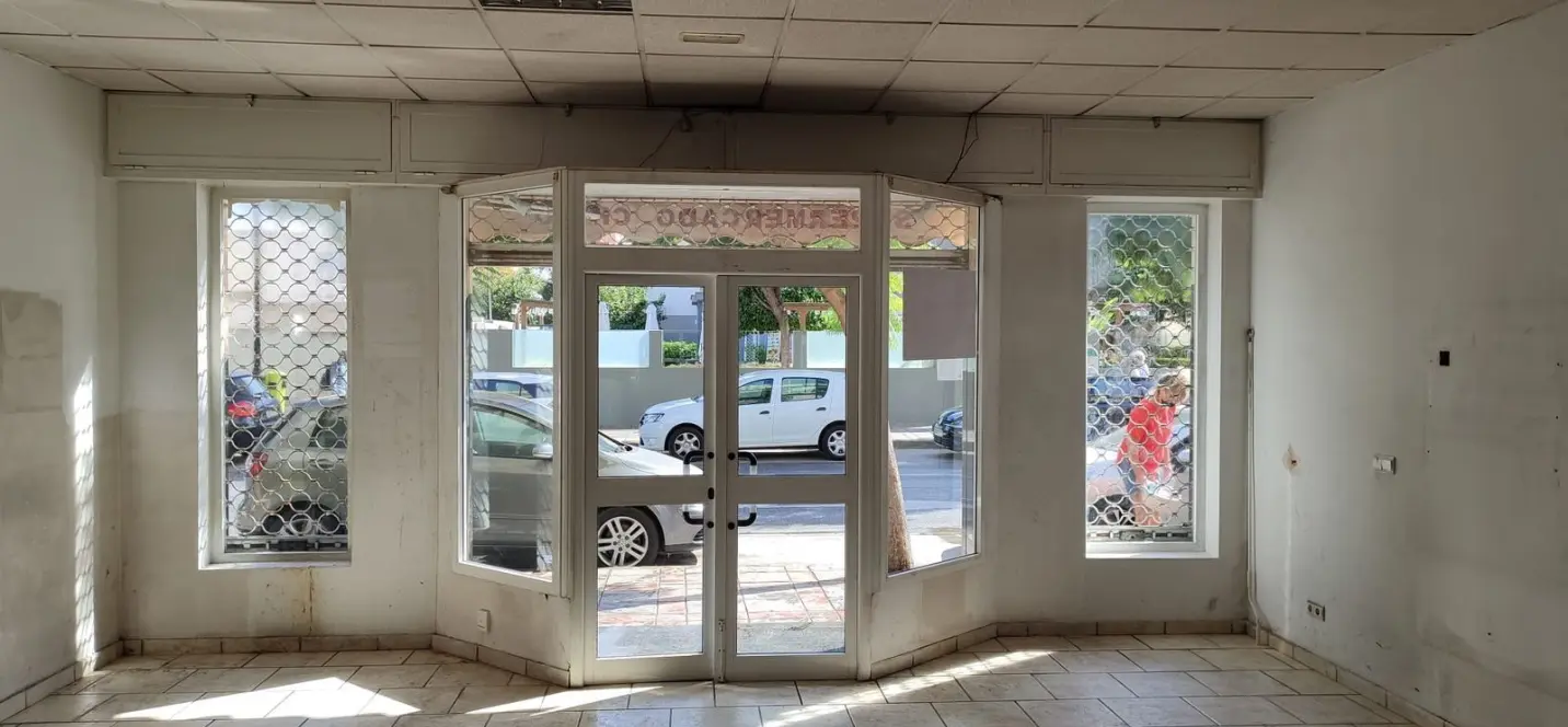 Sale of commercial premises in Fuengirola 3
