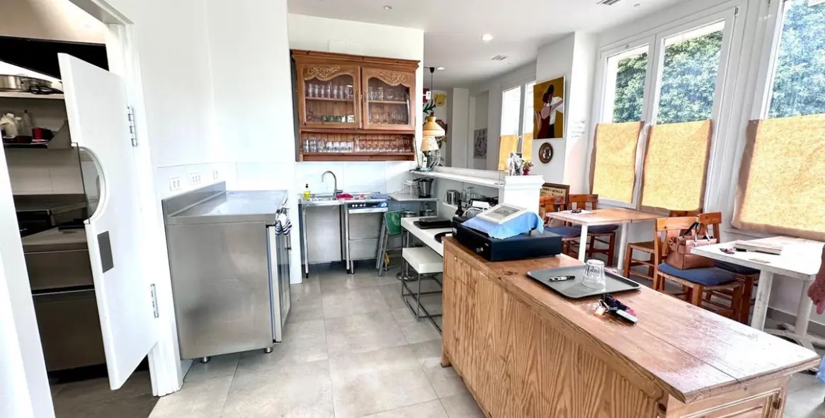 Sale of restaurant in Nueva Andalucía 5