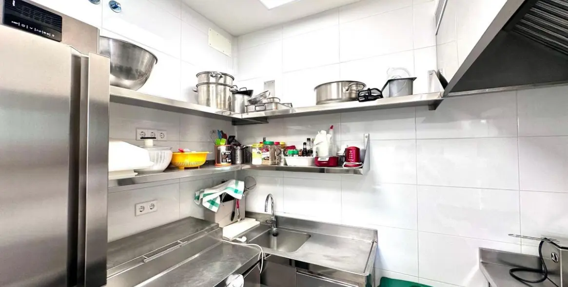 Sale of restaurant in Nueva Andalucía 20