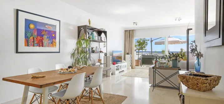 Sale of ground floor apartment in Estepona 3