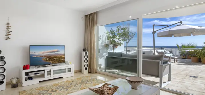 Sale of ground floor apartment in Estepona 4
