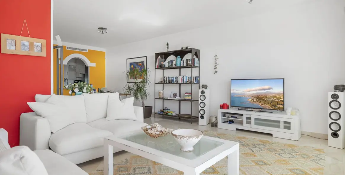 Sale of ground floor apartment in Estepona 7