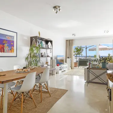 Sale of ground floor apartment in Estepona