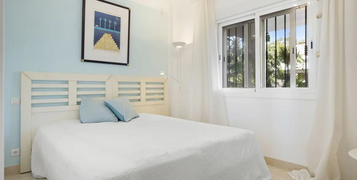 Продажа апартаментов на первом этаже в Estepona 34