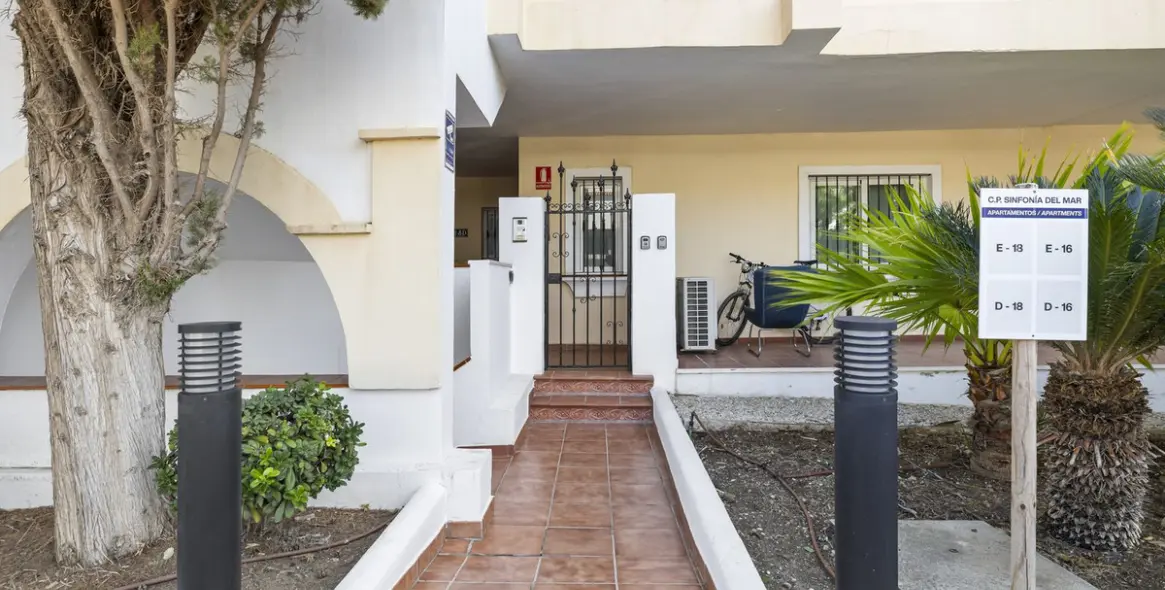 Продажа апартаментов на первом этаже в Estepona 36