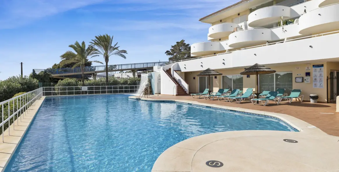 Продажа апартаментов на первом этаже в Estepona 41